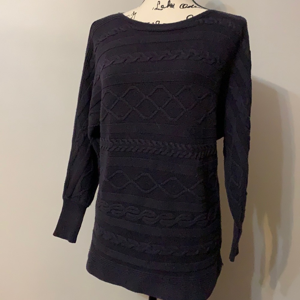Liz Claiborne Boat neck navy long sleeve sweater